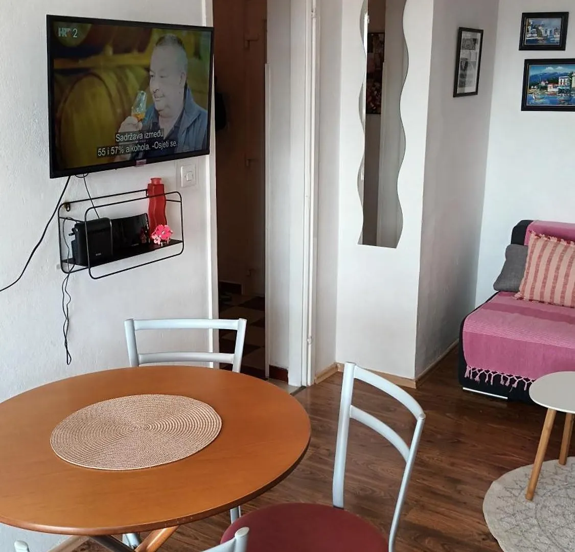 Marina View Apartment Pula 0*,  Croatia